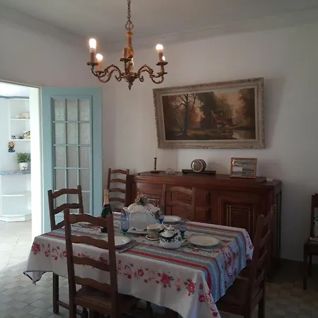 Semesterbostad There Is A Legend In Le Mans- 24h Du Mans Le Mans